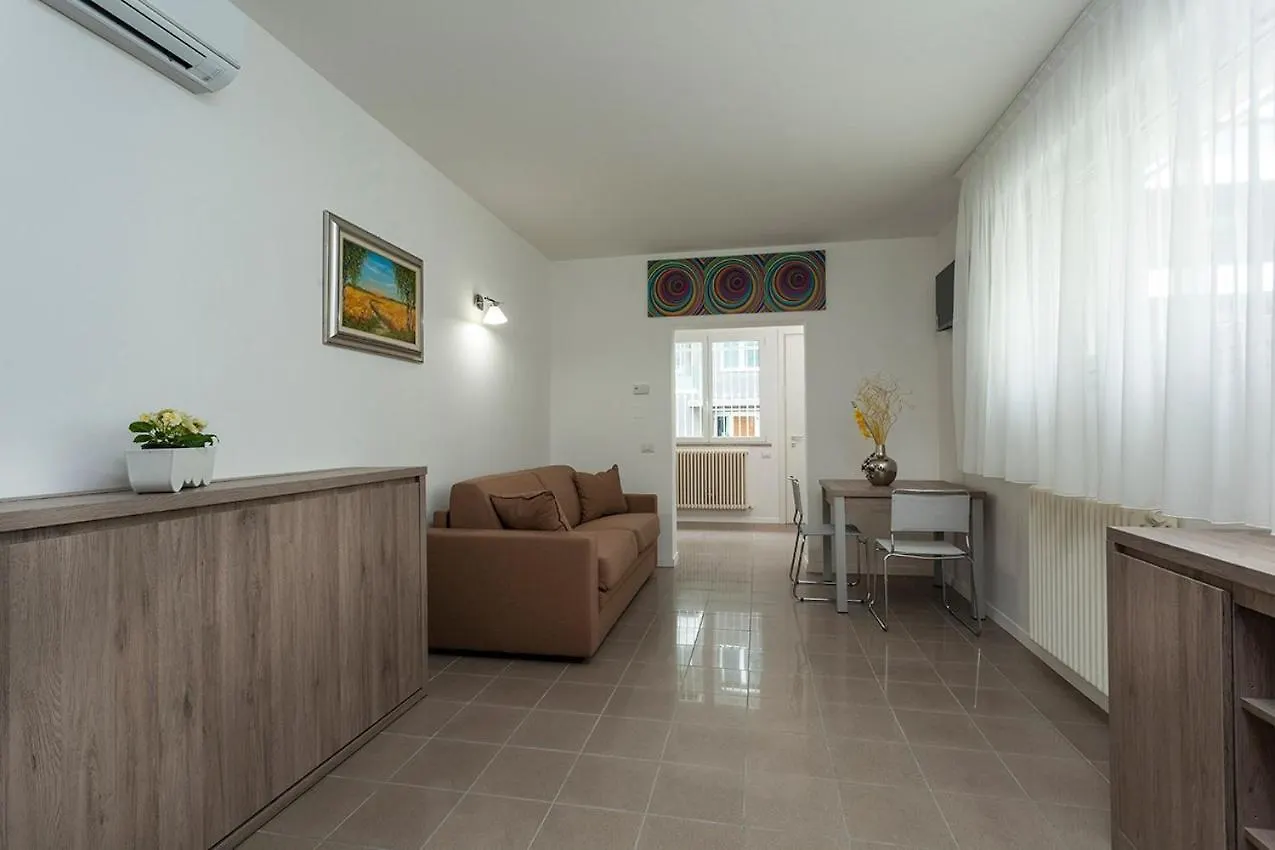 Residence Perla Rimini 2*,